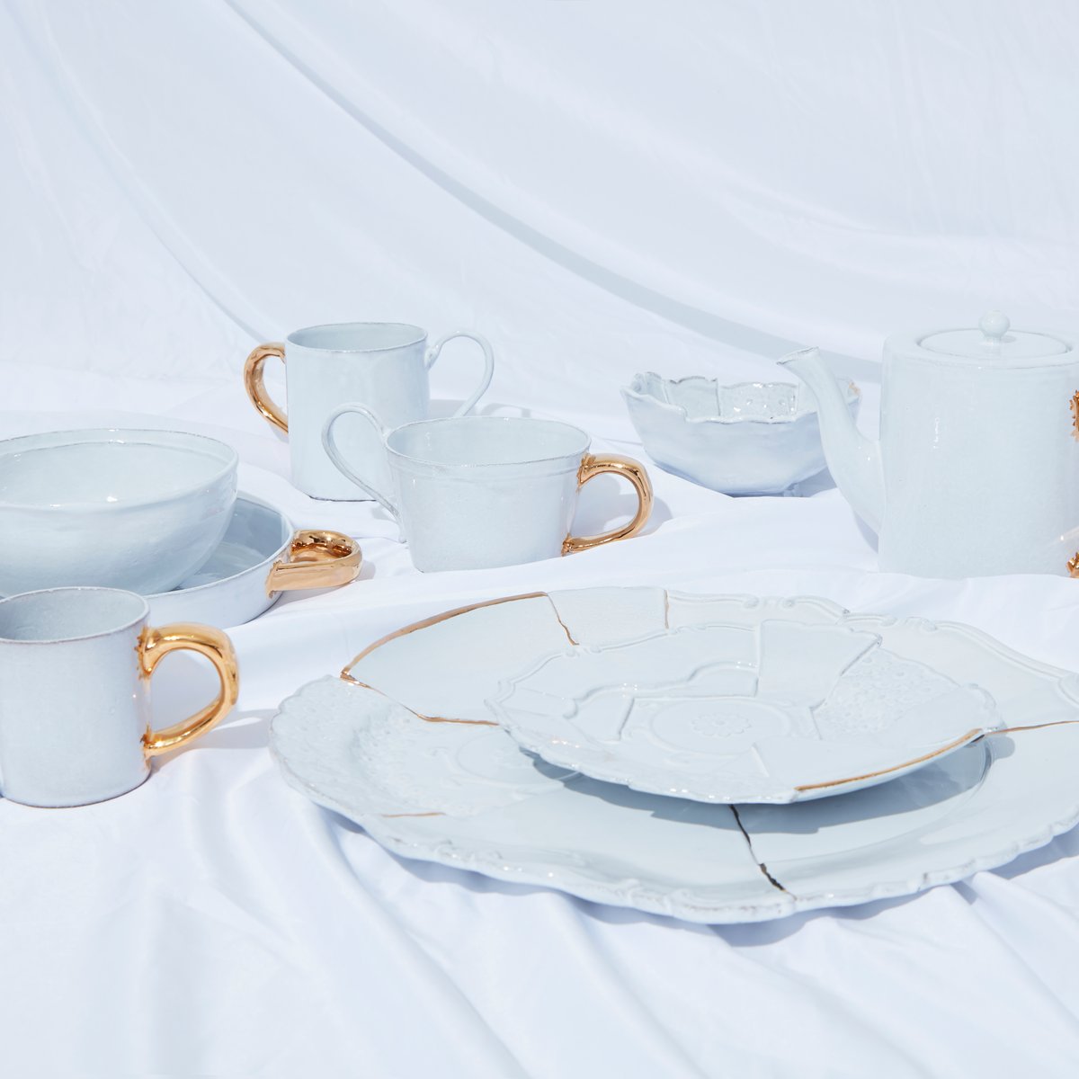 未使用品　アスティエ　ヴィザージュ サカイとアスティエ・ド・ヴィラットのコラボが再販 デミタスカップが