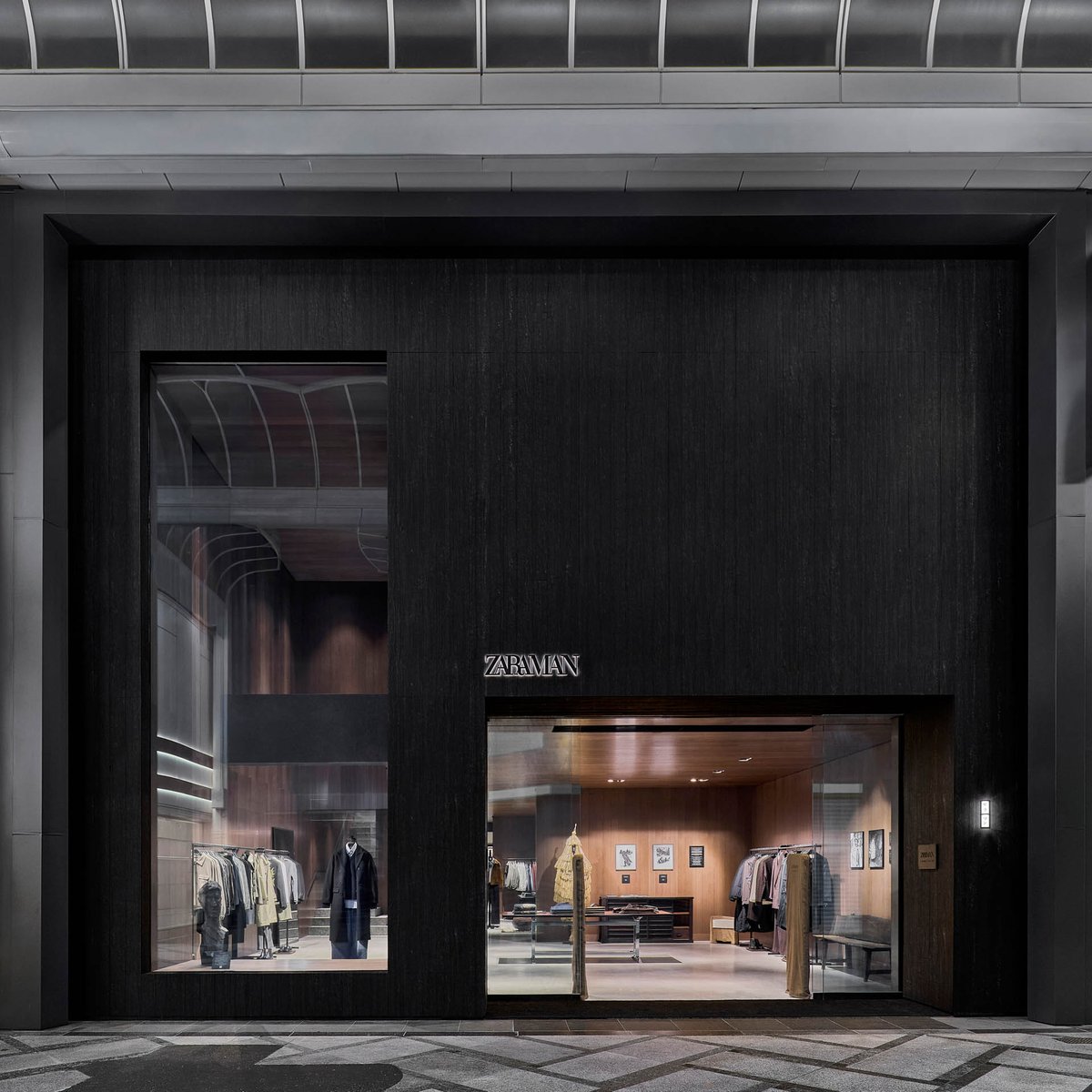 ザラが日本初のメンズストア「ZARA MAN」を心斎橋にオープン 特別展示も