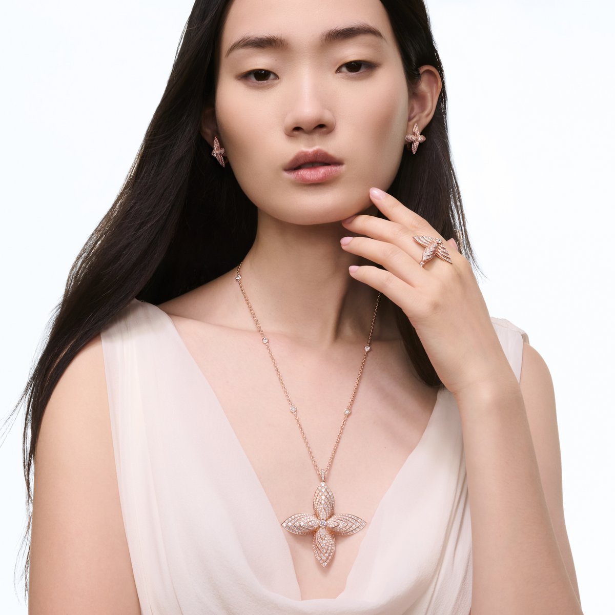 LOUIS VUITTON イディールブロッサム1Pダイヤ ホワイトゴールド ルイ 