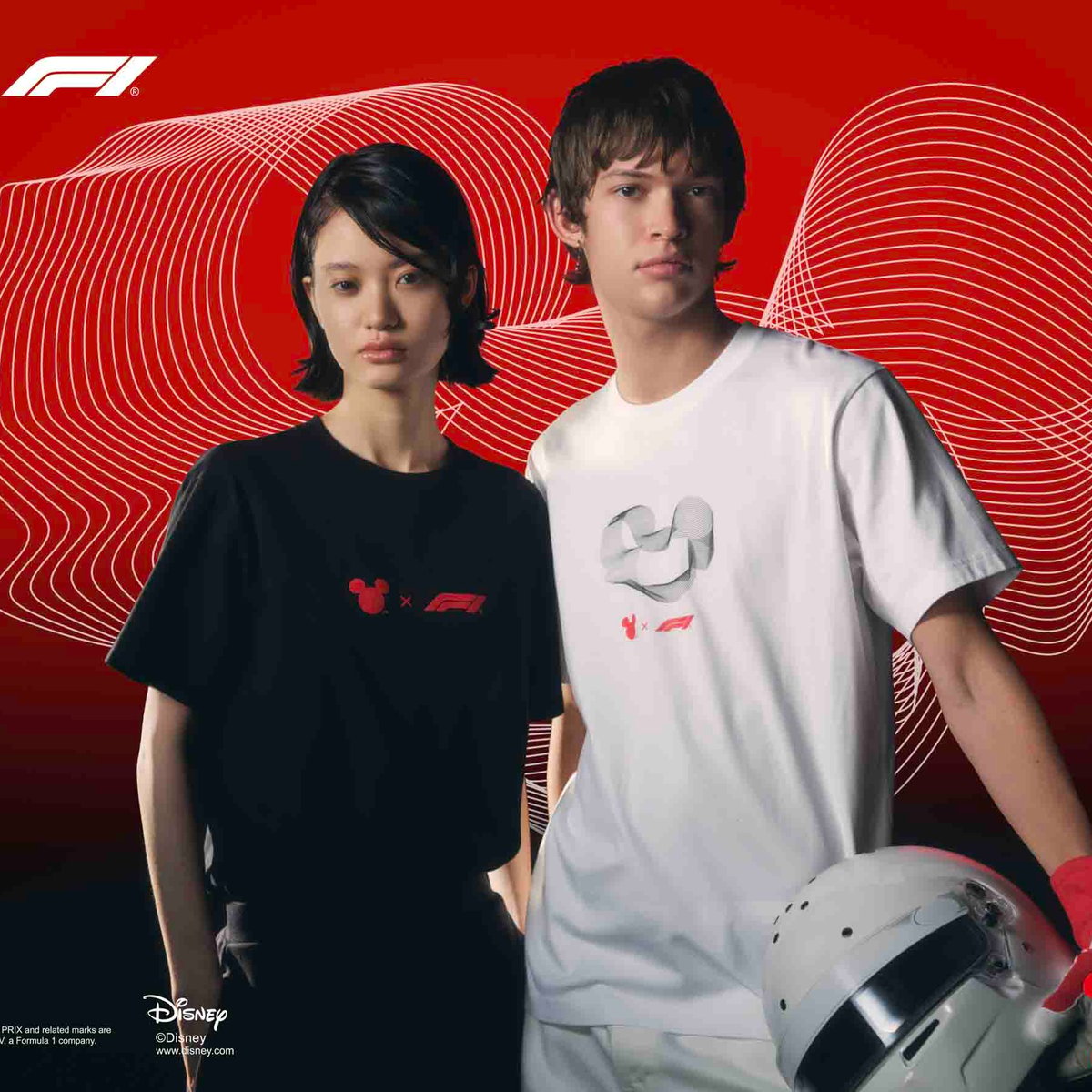 2枚セット　ミッキーマウス × F1 コラボ Tシャツ　ユニクロ ユニクロ「UT」が「ディズニー × F1」とコラボ レーストラックを