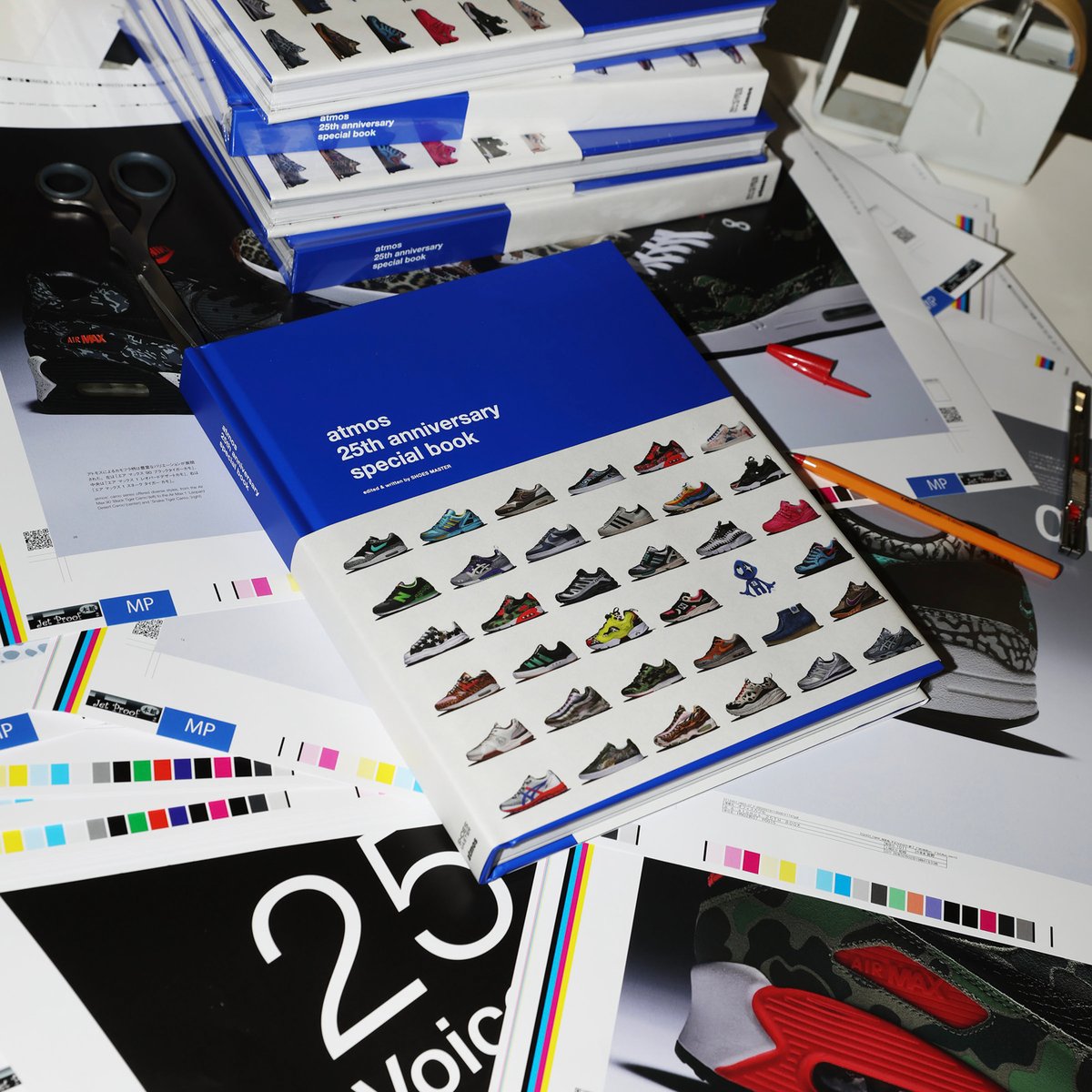 アトモスが創立25周年を記念してアートブックを発売 千駄ヶ谷店では