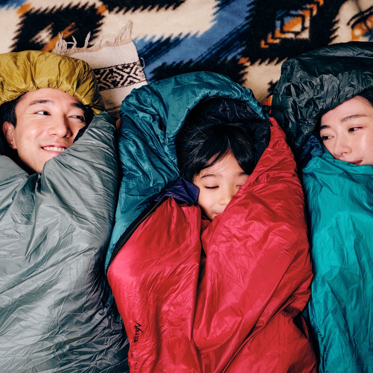 ナンガが独自素材を用いた化繊寝袋「ZZZ BAG」発売 快適使用温度に応じ