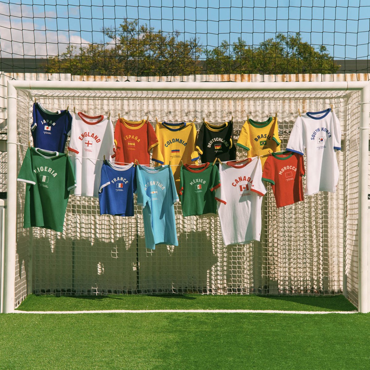リーバイスがW杯に向けたTシャツコレクションを発表 日本やアメリカの 
