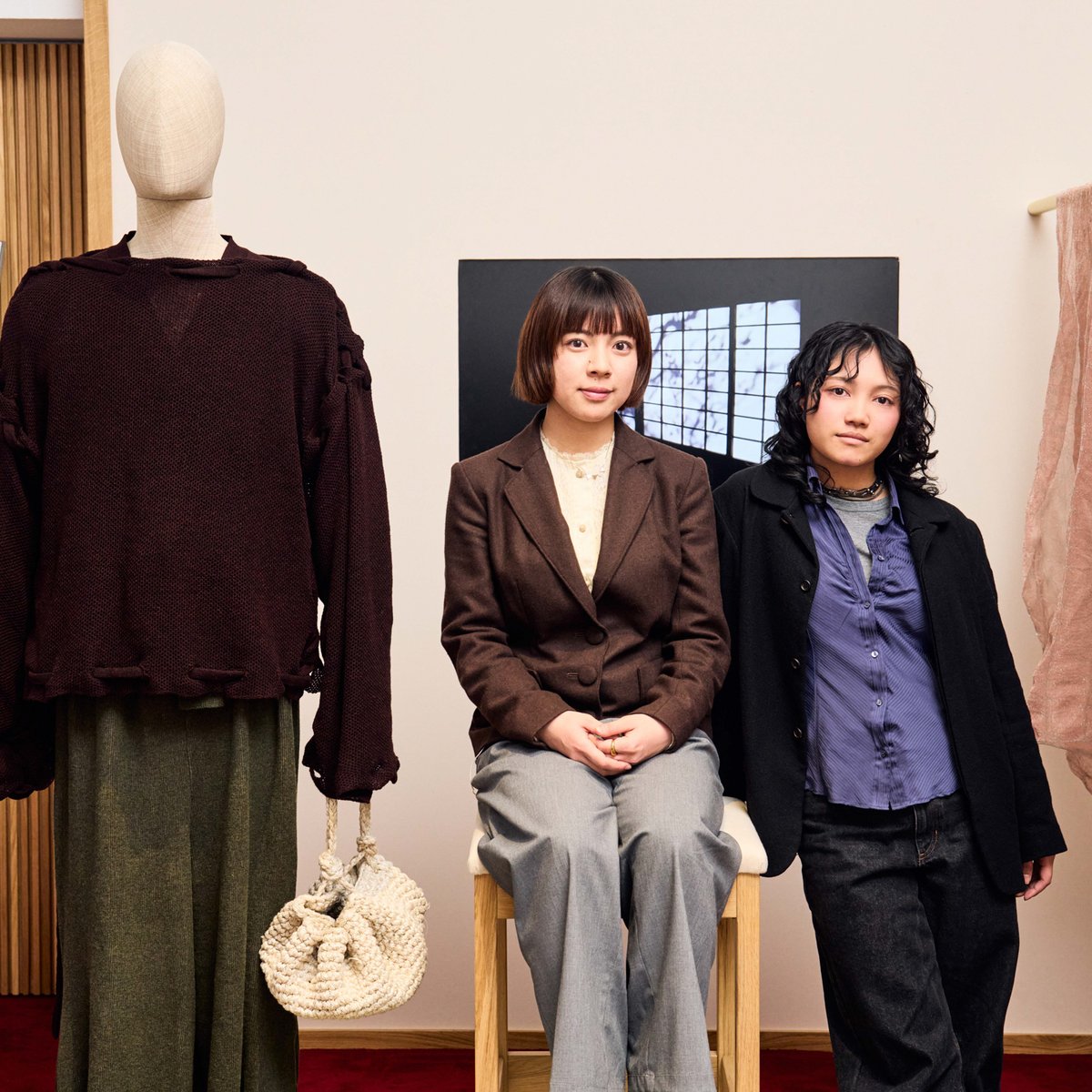 ロロ・ピアーナ・ニットデザイン賞」に挑む、文化服装学院の2人に密着