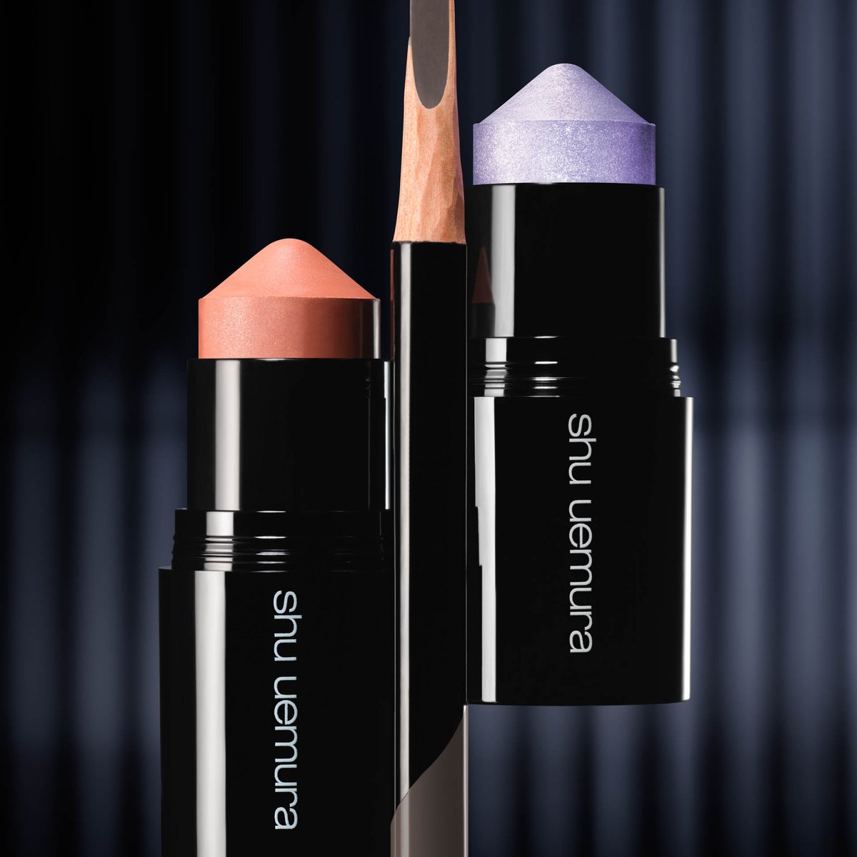shu uemura シュウ ウエムラ シュウ ウエムラ」からプロ仕上げを目指す2品が発売 クレヨン型