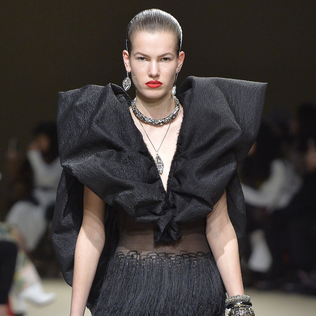 Alexander McQueen -Women's- 2018-19秋冬 | パリ | 画像42枚