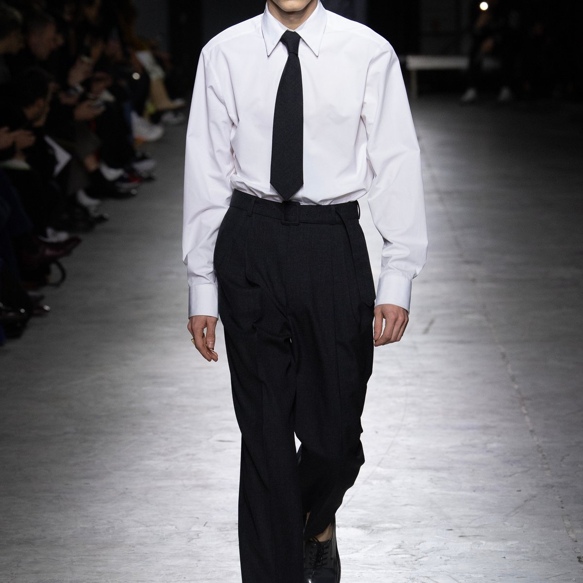 DRIES VAN NOTEN -Men's- 2019-20秋冬 | パリ | 画像57枚 - FASHIONSNAP