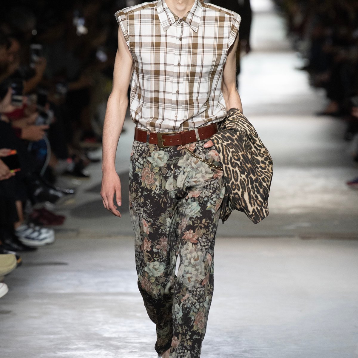 2020年SS dries ショーピース DRIES_VAN_NOTEN_20ss-