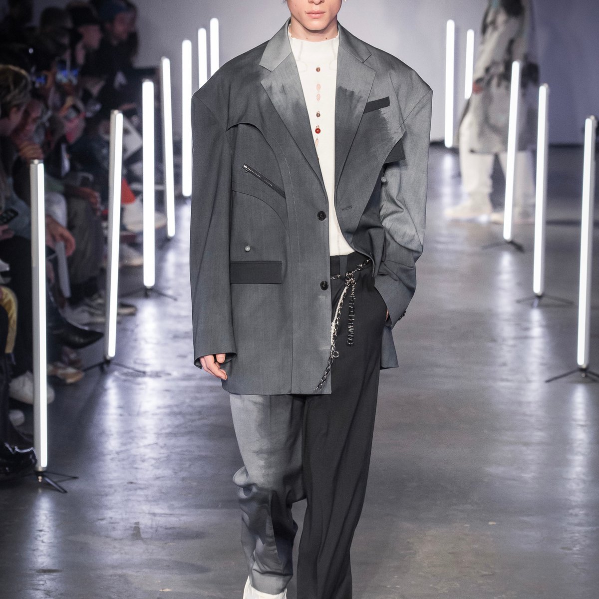 FengChenWang-2020-21aw-top-001.jpg
