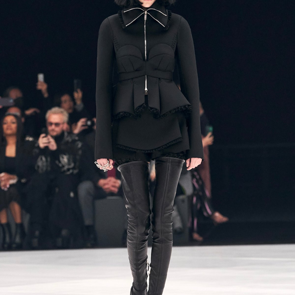 GIVENCHY-2022ss-full-top-001.jpg