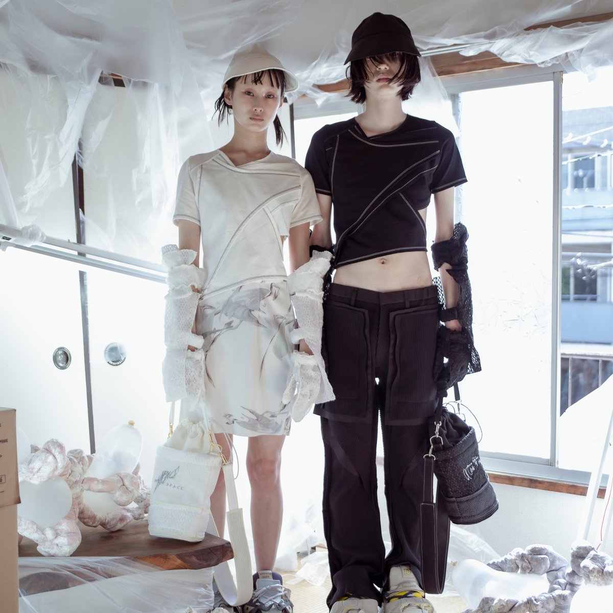 BALMUNG-2022ss-top-001.jpg