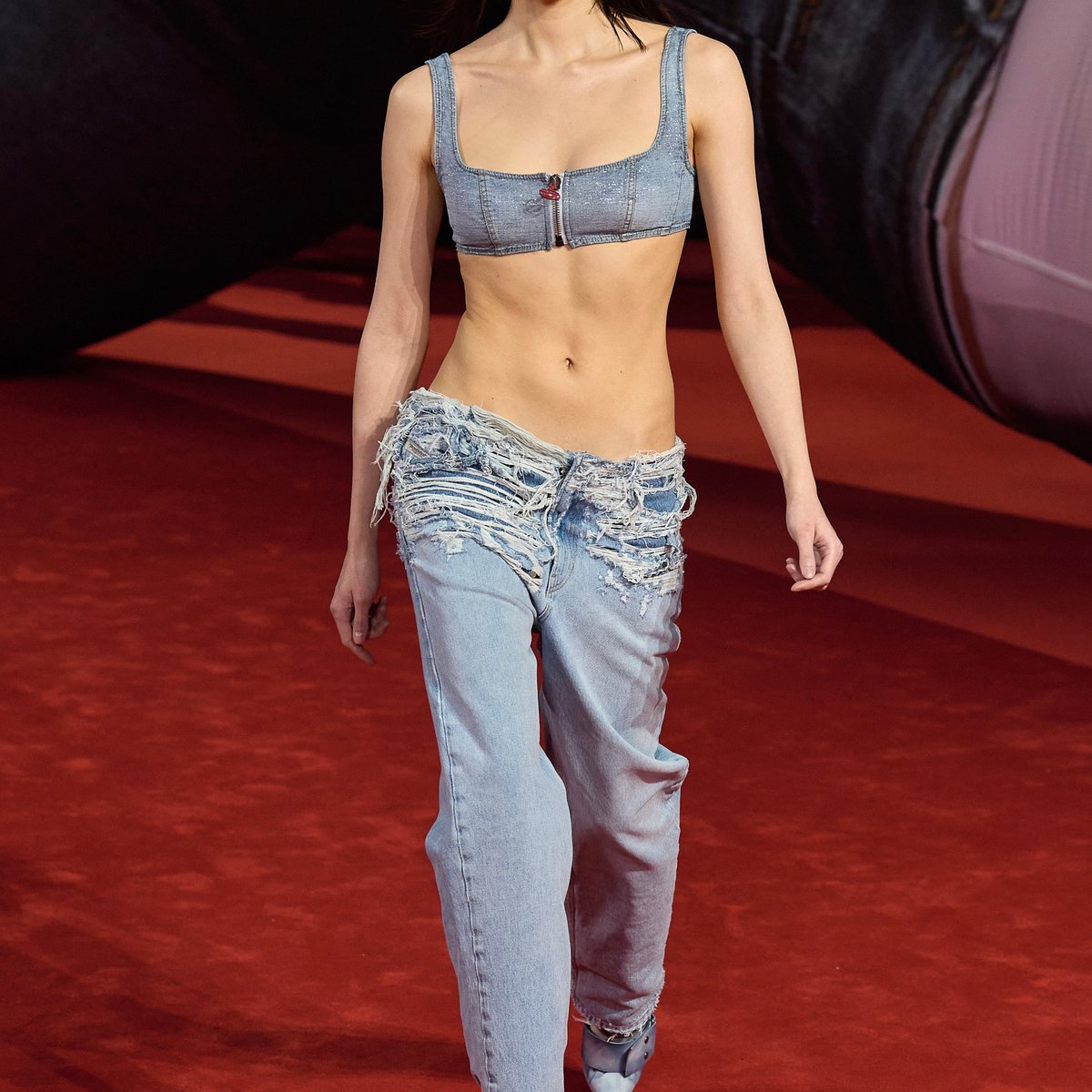 DIESEL-2022aw-top-026.jpg