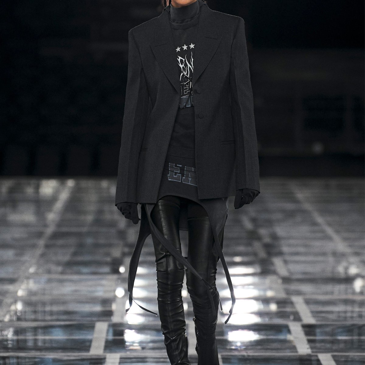 GIVENCHY 2022年秋冬コレクション | パリ | 画像70枚