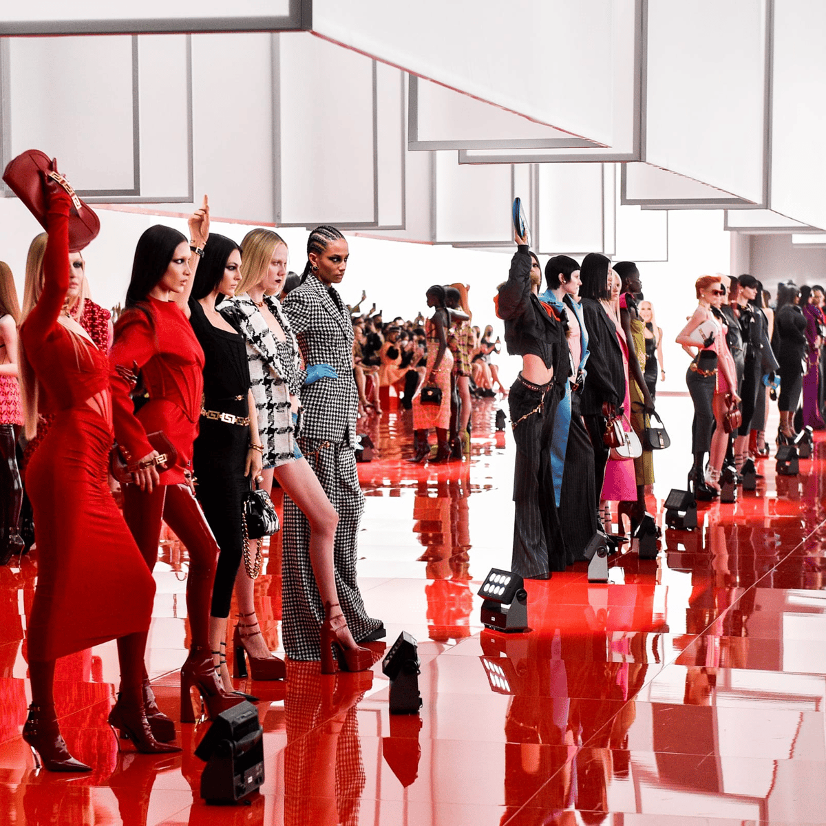 VERSACE -Women's- 2022年秋冬コレクション | ミラノ | 画像59枚