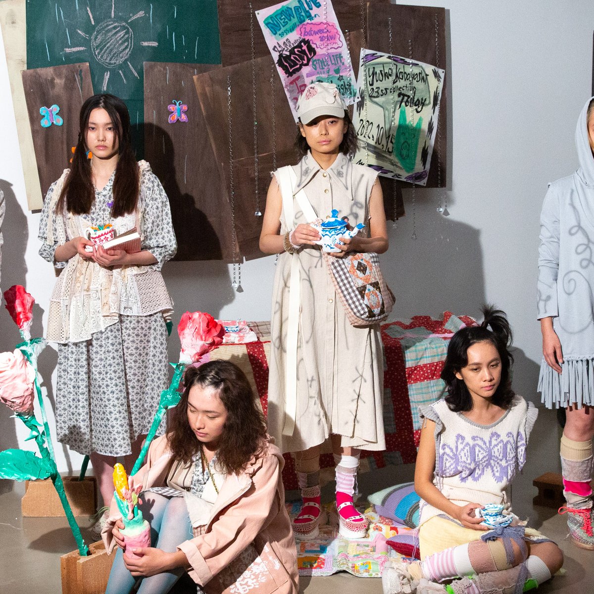 レア Yusho kobayashi ブルゾン ベージュ ペイント 花 小林裕翔