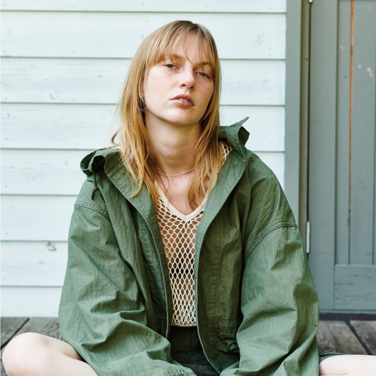 khaki_23ss_top.jpg