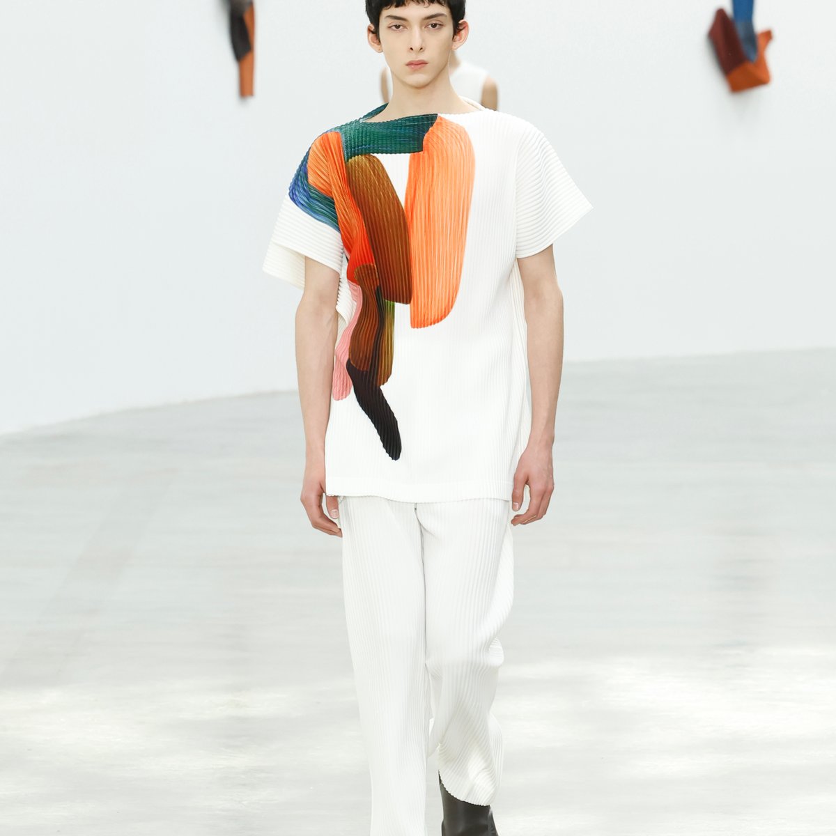 homme-plisse-issey-
