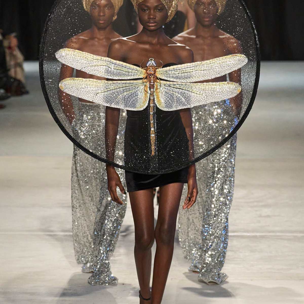 RAHUL MISHRA 2024年春夏オートクチュールコレクション | パリ | 画像