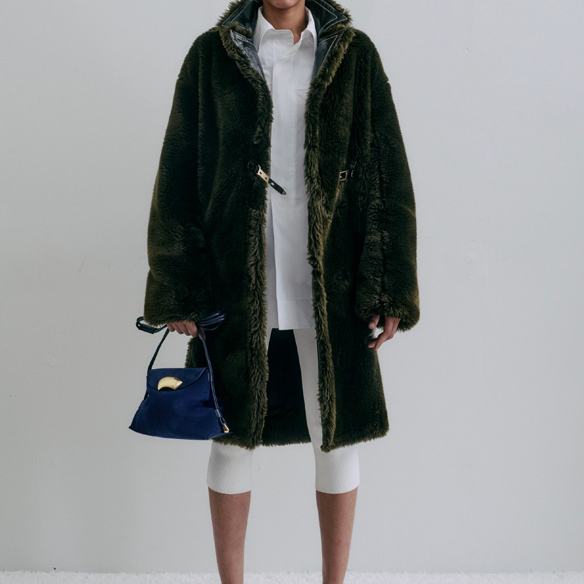 3.1 Phillip Lim フィリップリム オリーブグリーン　コート 3.1 Phillip Lim 2024年秋冬コレクション | ニューヨーク | 画像53枚