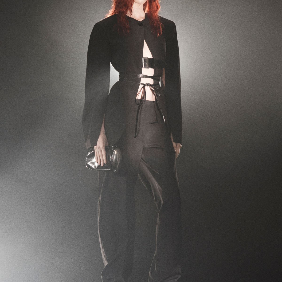 有名なブランド Spring 2024 alexanderwang Collection FASHIONSNAP - 画像31枚 | レッグウェア