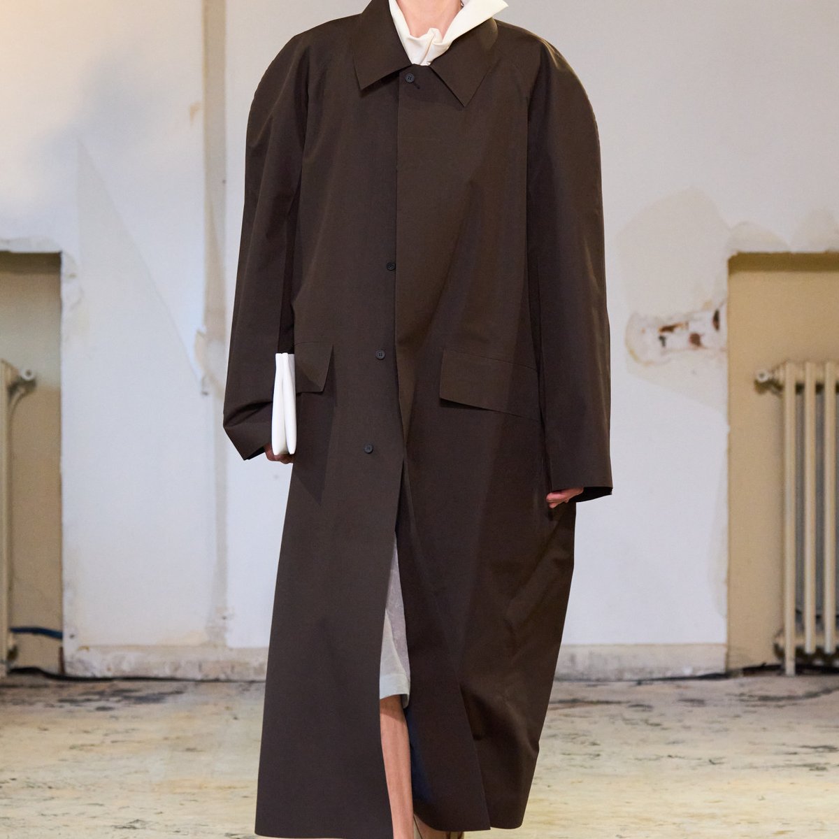 CARVEN 2024年秋冬コレクション | パリ | 画像42枚 - FASHIONSNAP CARVEN 2024年秋冬コレクション | パリ | 画像42枚 - FASHIONSNAP
