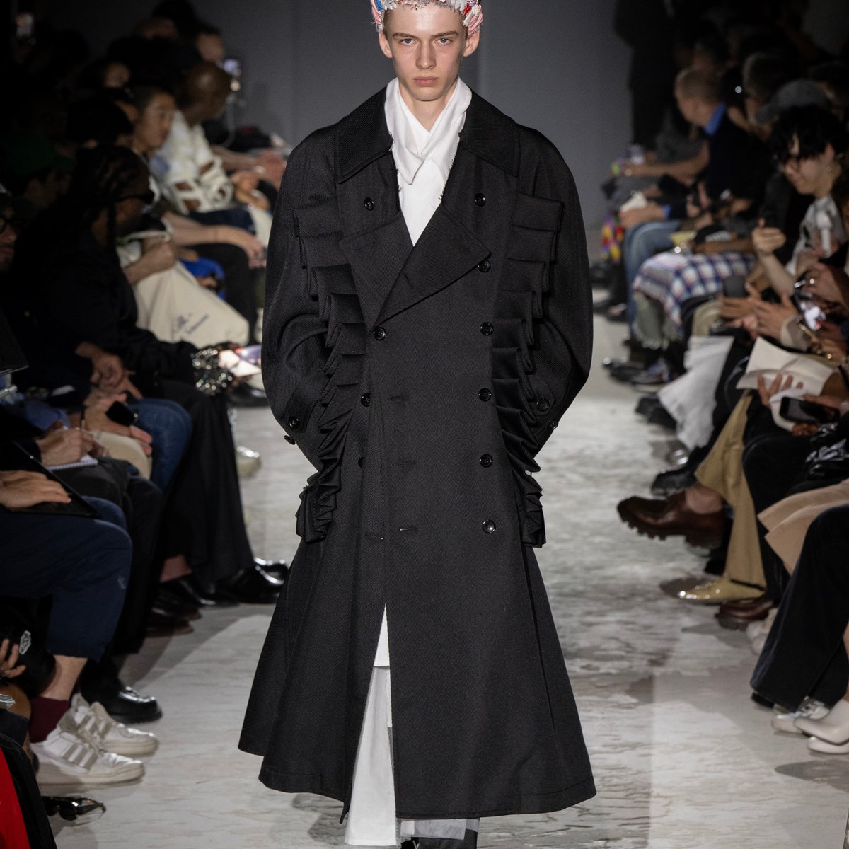 COMME des GARÇONS HOMME PLUS 2025年春夏コレクション | パリ | 画像41枚 - FASHIONSNAP