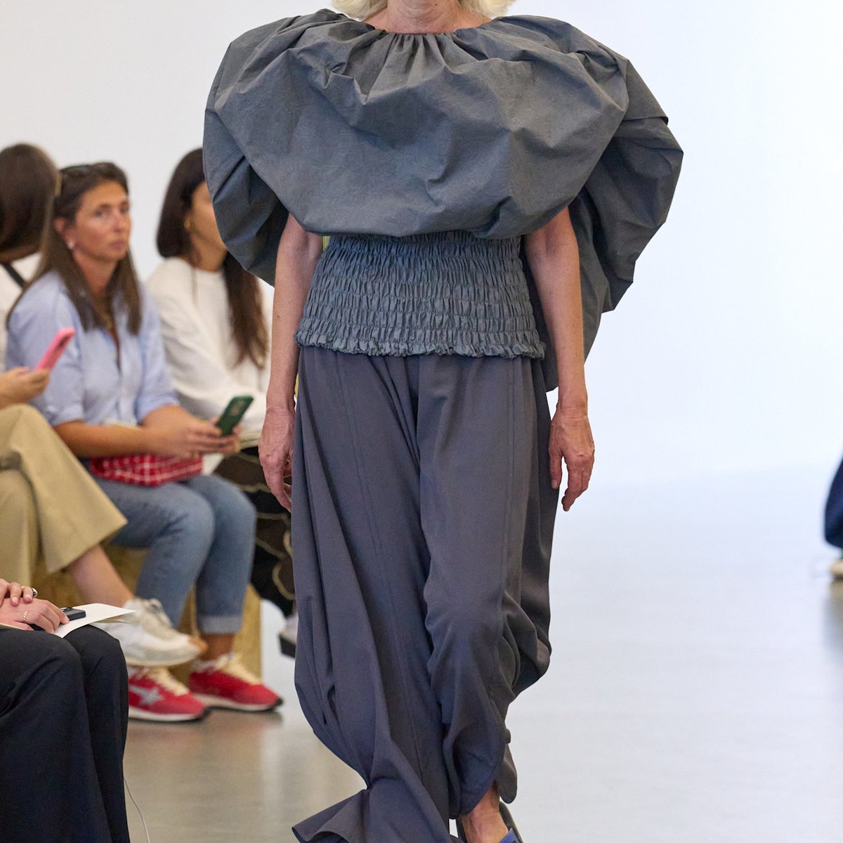 新品　SUNNEI スンネイ　長袖カットソー　フラワープリント　イタリア製　XL sunnei_25ss_00001-c28f5c02-