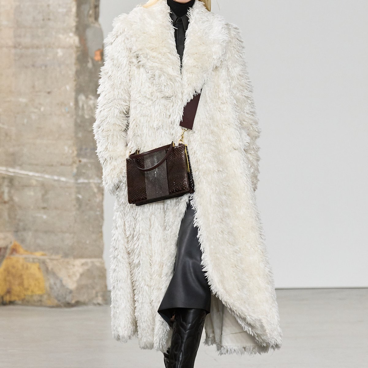 GABRIELA HEARST 2025年秋冬コレクション | パリ | 画像38枚