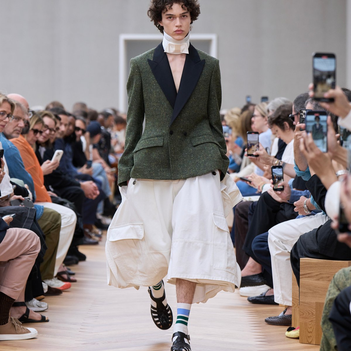 dior_26s_look01_20260627_001-