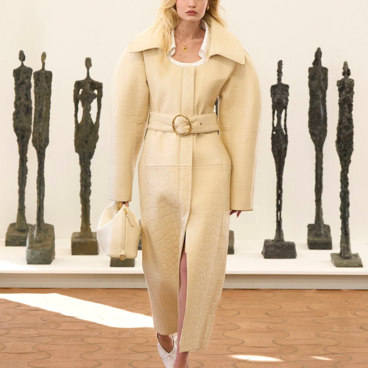 JACQUEMUS オハルフレムサンクラス JAC63 3 JACQUEMUS 2024年春夏コレクション | 画像47枚 - FASHIONSNAP