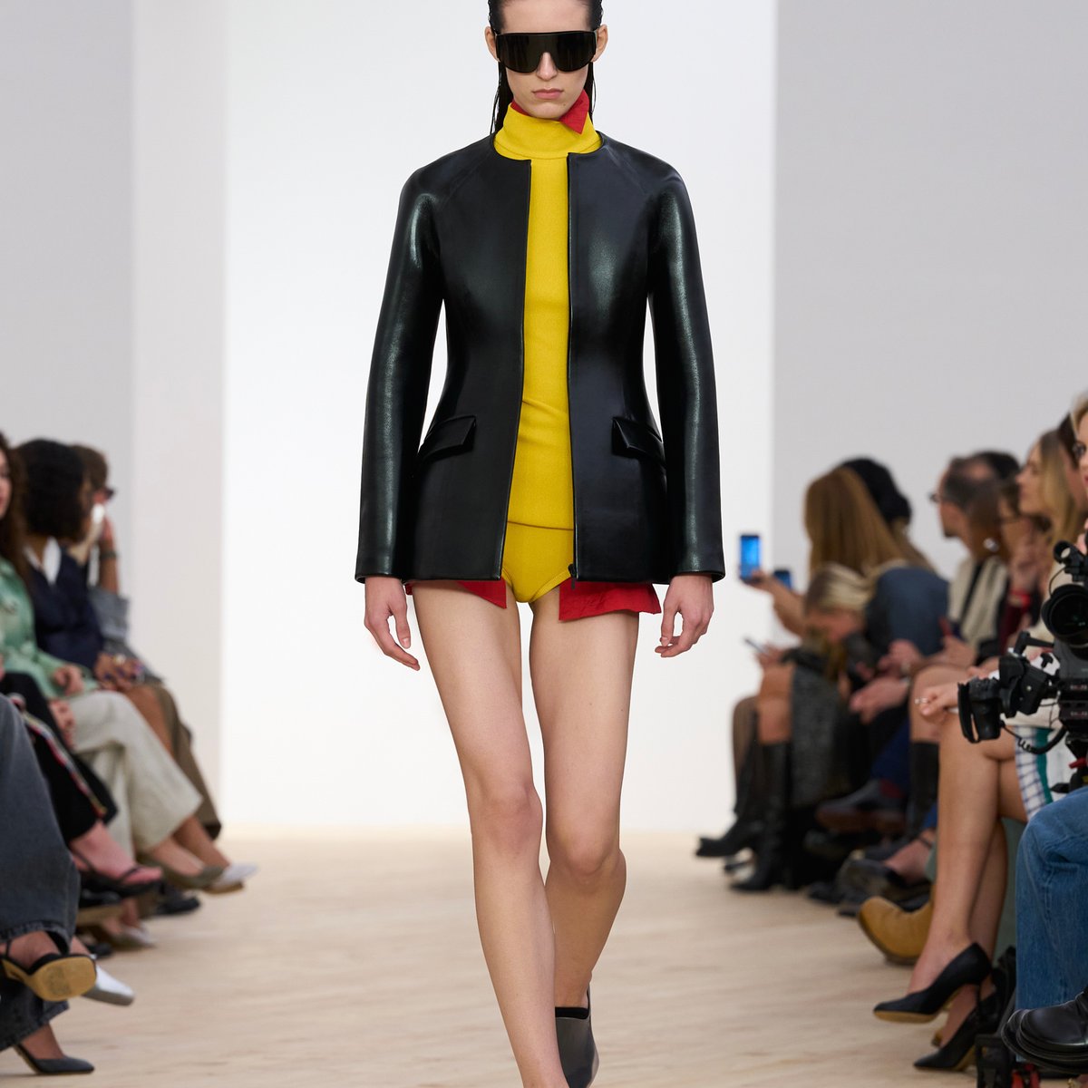 loewe_26ss_look_001_01-