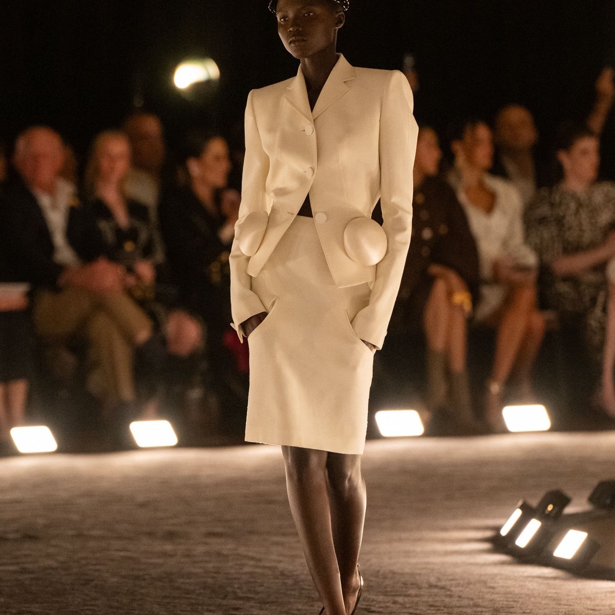 Schiaparelli 2026年春夏コレクション | パリ | 画像45枚 - FASHIONSNAP