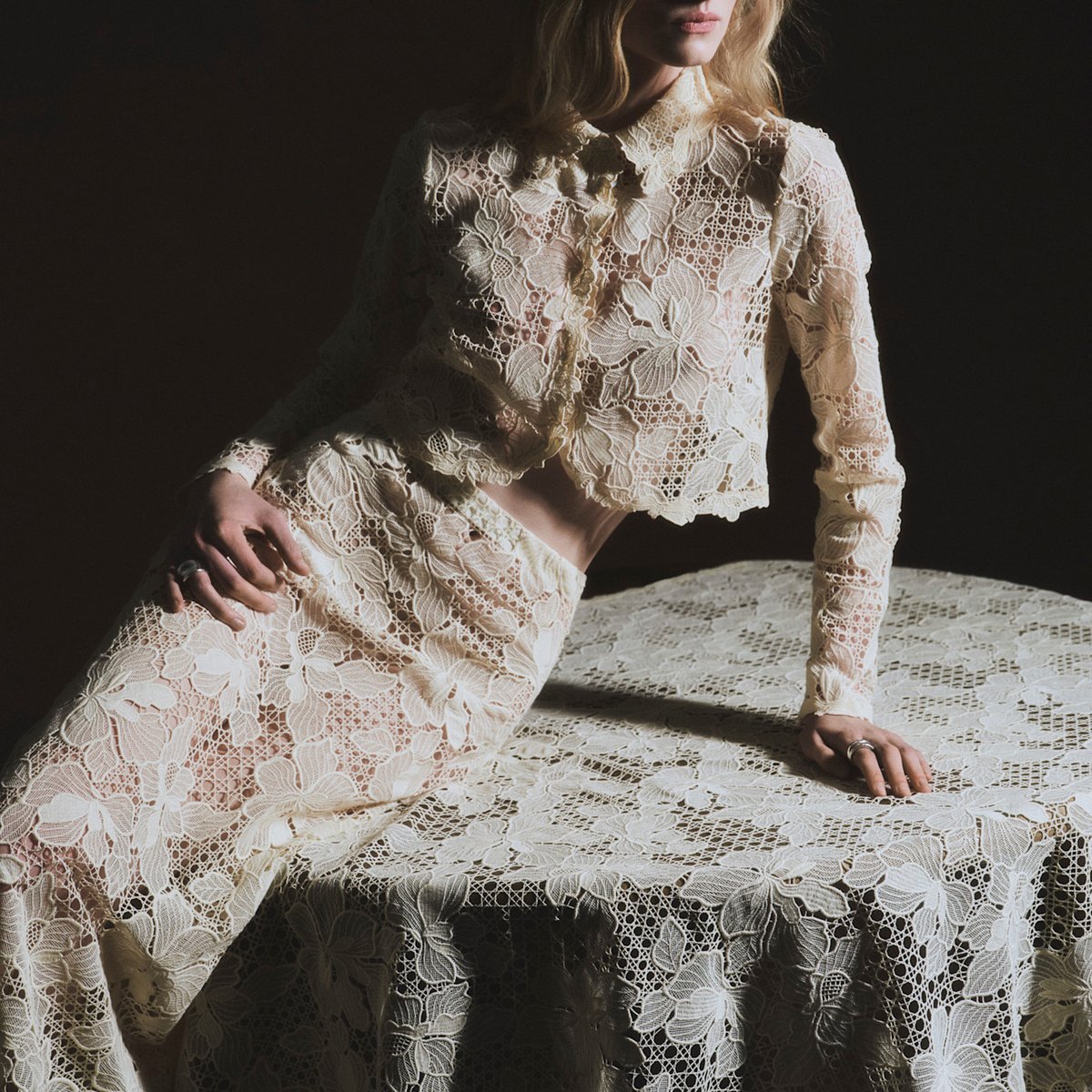 Le Corbusier、FEMME、海外版超希少レゾネ、新品額付 LELA ROSE 2026年プレフォールコレクション | 画像30枚 - FASHIONSNAP