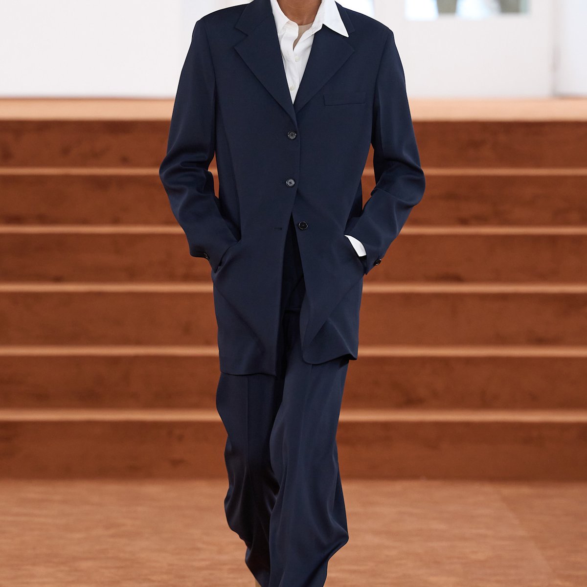 ジルサンダー JIL SANDER セットアップ　ネイビー JIL SANDER 2026年秋冬コレクション | ミラノ | 画像63枚 - FASHIONSNAP