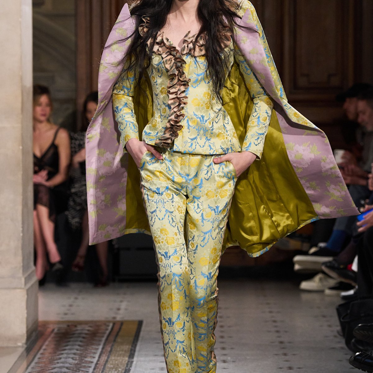 NINA RICCI 2026年秋冬コレクション | パリ | 画像35枚 - FASHIONSNAP NINA RICCI 2026年秋冬コレクション | パリ | 画像35枚 - FASHIONSNAP