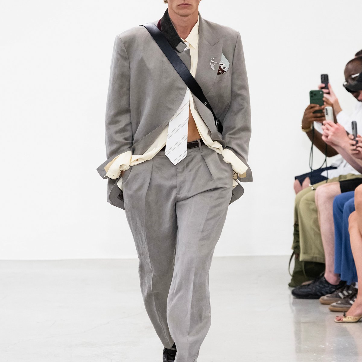 Paul Smith 2027年春夏コレクション | ミラノ | 画像31枚 - FASHIONSNAP