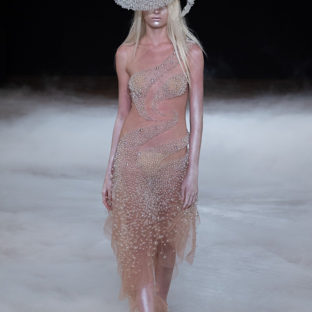 Iris Van Herpen 2026年秋冬オートクチュールコレクション | パリ
