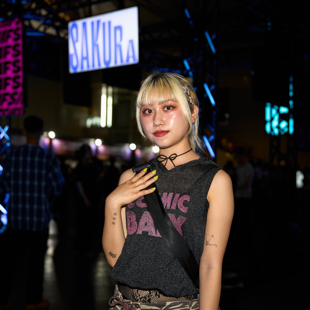 tokyo japan 白　クロップド丈　トップス　レトロ　平成ギャル SLY | GATHER トップス (タンクトップ ) |SHEL'TTER WEBSTORE