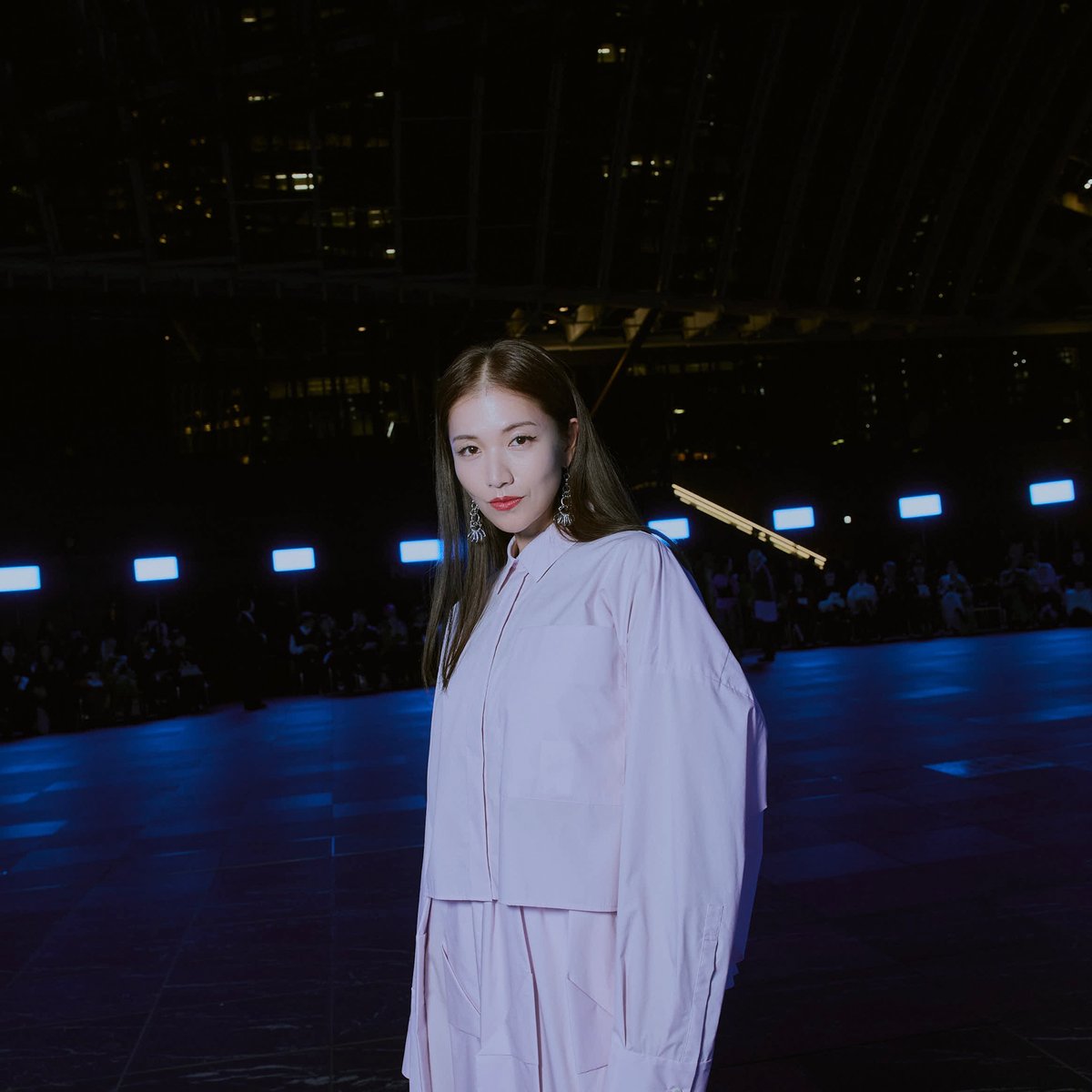 Street Style - 東京 - 上原 歩さん - 2025年11月02日撮影 - FASHIONSNAP