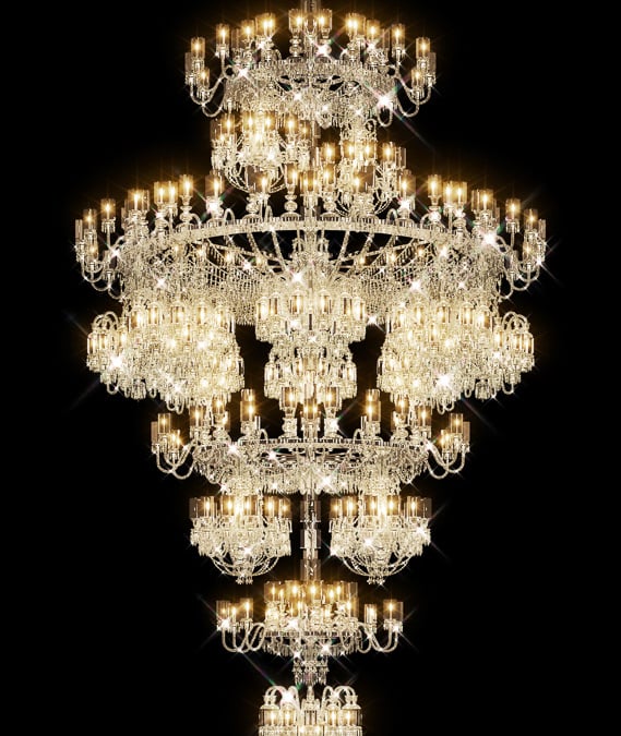 森田恭通デザイン 史上最大のバカラシャンデリアが初公開