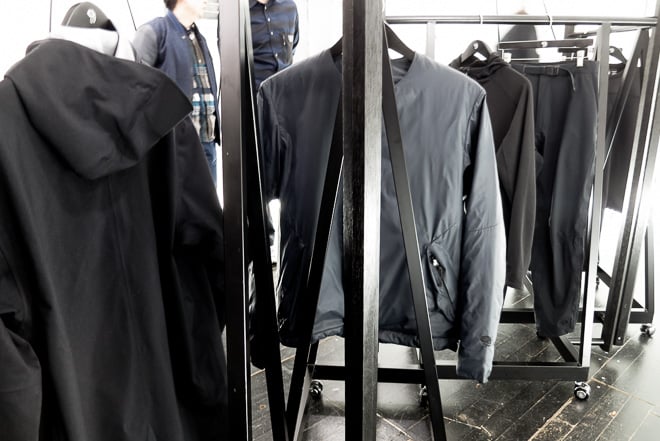 エヌハリとマウンテンハードウェアの協業ライン「MHW」都会的な機能