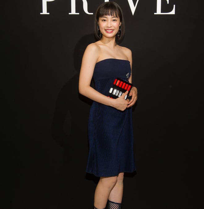 広瀬すずと菜々緒が「ジョルジオ アルマーニ プリヴェ」2017-18年秋冬