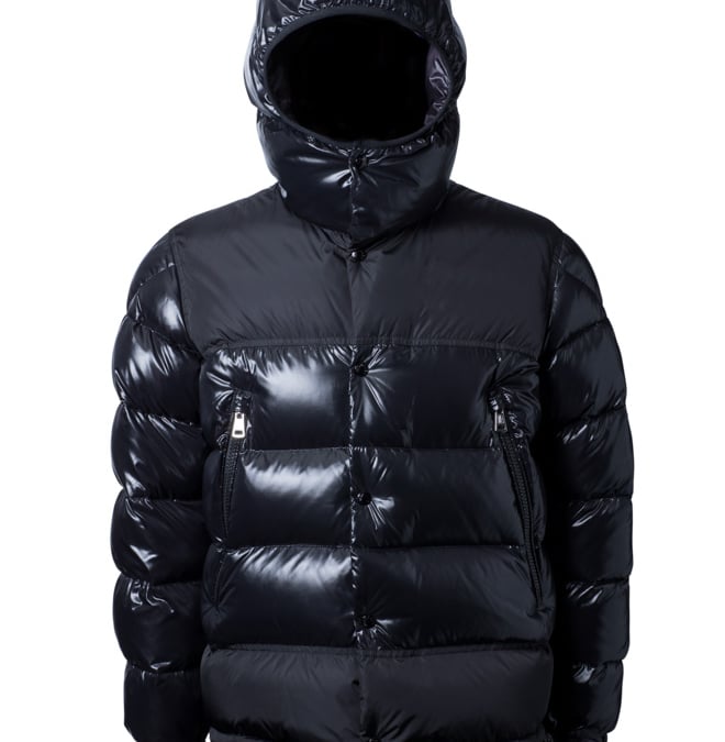 モンクレールが日本限定ダウン・ジャケット発売