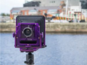 昔懐かし蛇腹式ボディの大判カメラ「Chroma」登場 昔懐かし蛇腹式ボディの大判カメラ「Chroma」登場