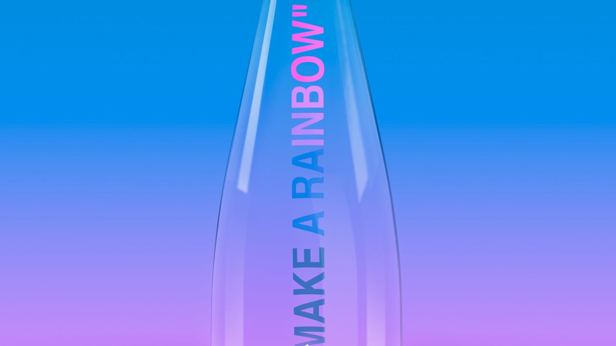 エビアン×ヴァージル・アブロー限定ガラスボトルが日本で発売