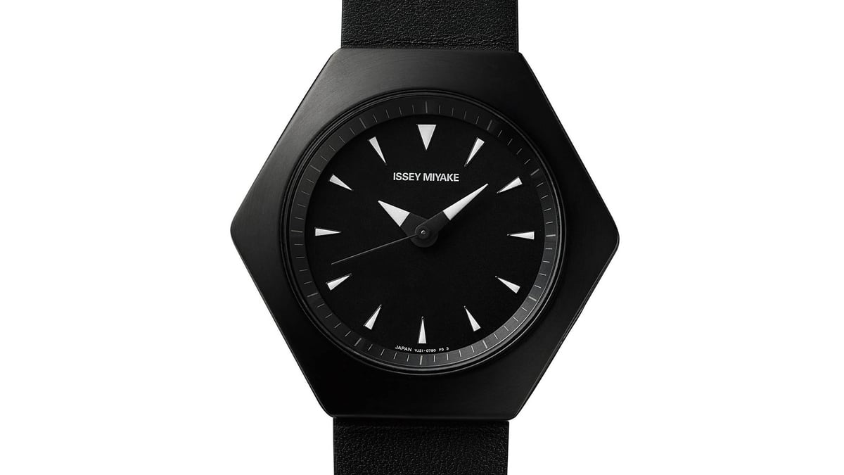 ❬極美品❭イッセイミヤケ ROKU コンスタンティン・グリチッチ氏 コラボ限定 イッセイ ミヤケ ウオッチ」六角形の新作腕時計を発売