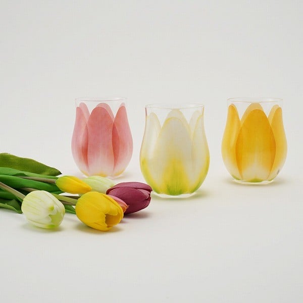 チューリップ50万円です。 週末お目玉商品 【球根付きチューリップ】 1本150円＋tax