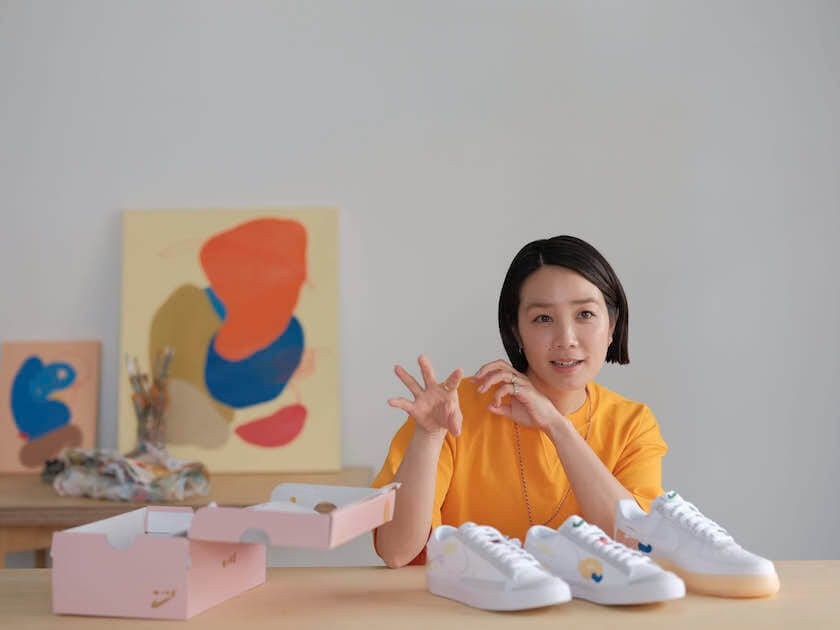 ナイキ」が山瀬まゆみのペイントをデザインした新作スニーカーを発売