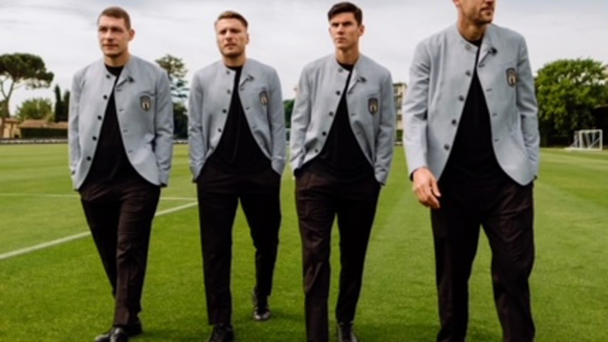 ジョルジオ・アルマーニ、EUROイタリア代表のオフィシャルスーツをデザイン