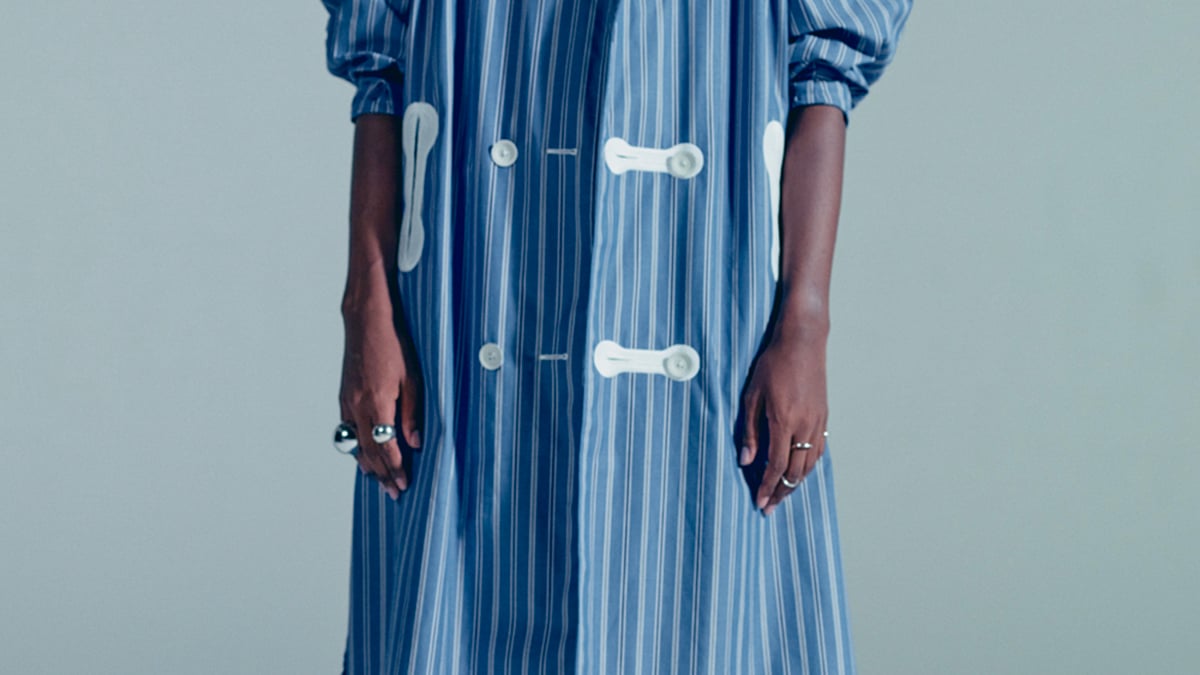 コートの擦れる音を用いたイメージムービーを発表「メグミウラ